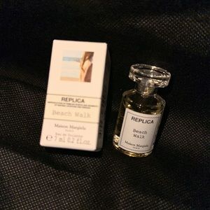 Madison Margiela “beach walk”